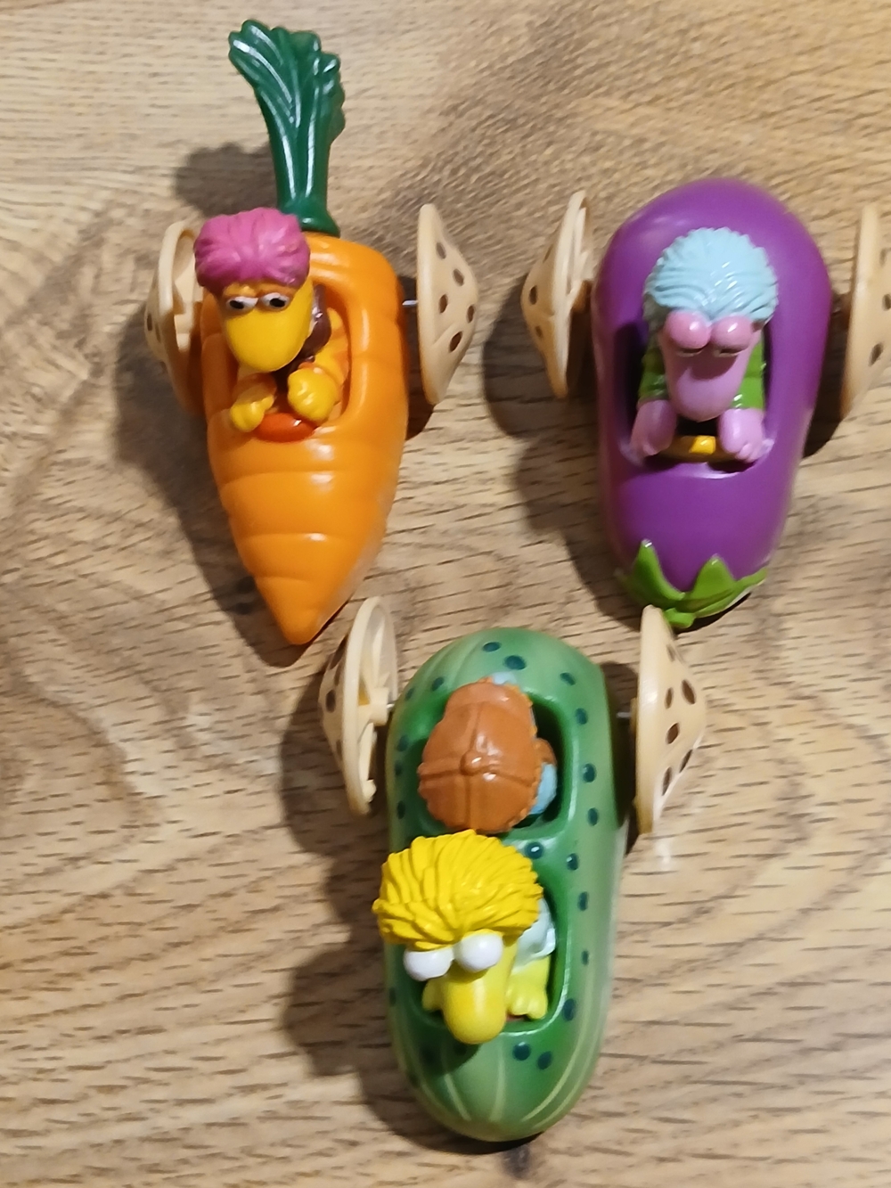 Sesame Street Vegetable Racer Toy Set - Orange, Purple, Green